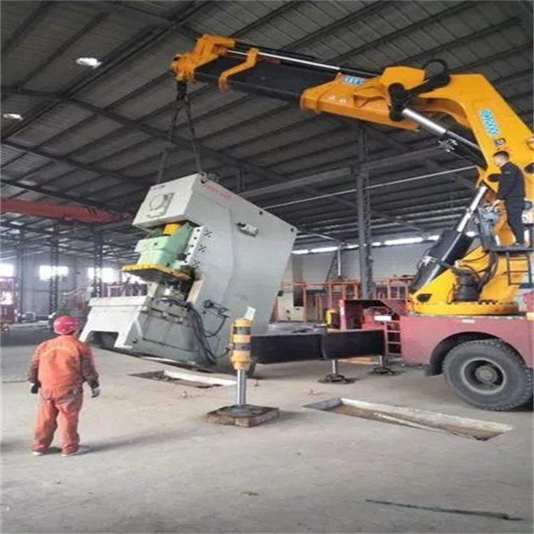 泗水80吨折臂吊车出租附近电话