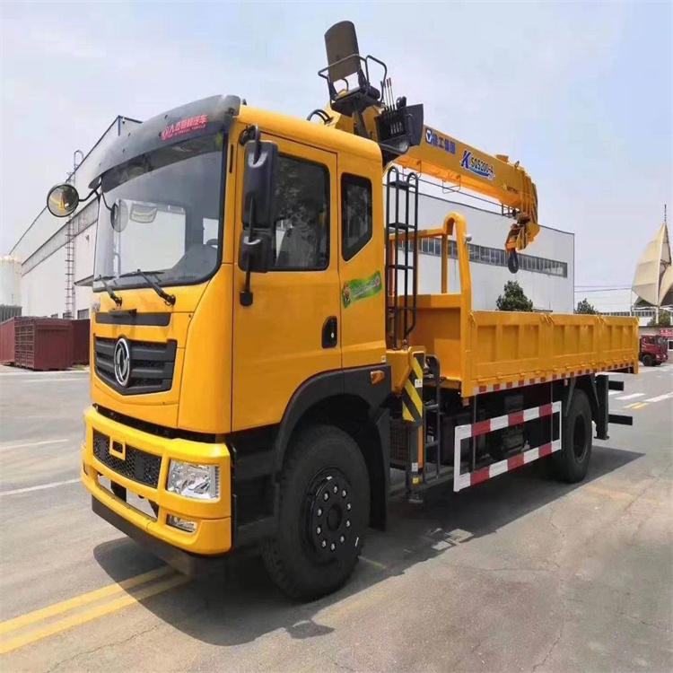 泗水附近找一辆随车吊出租