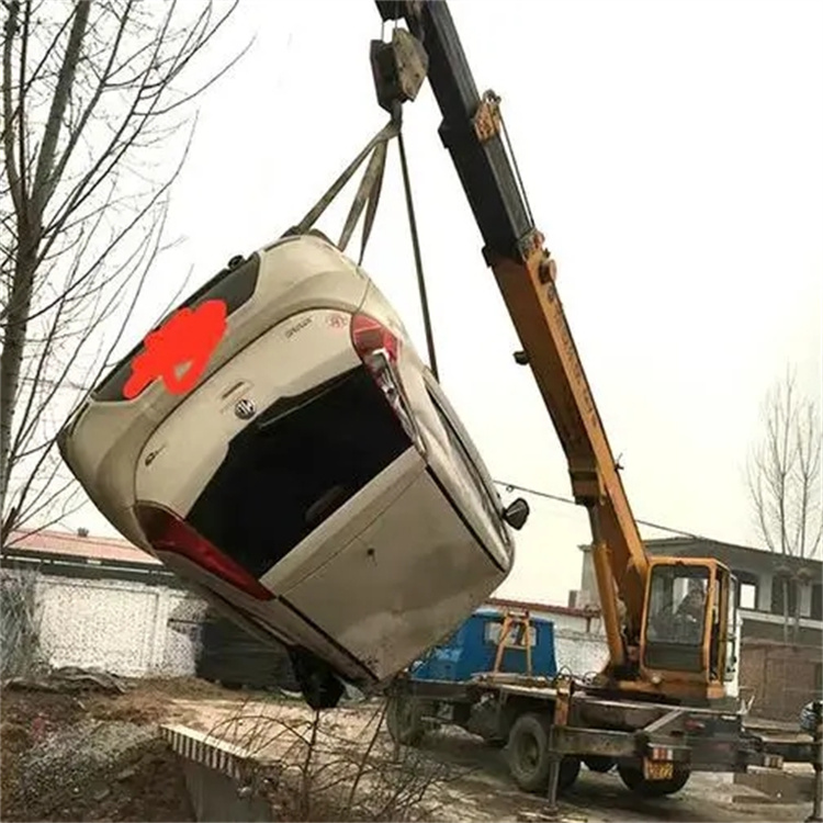 泗水随时待命，吊车24小时道路救援服务全解析