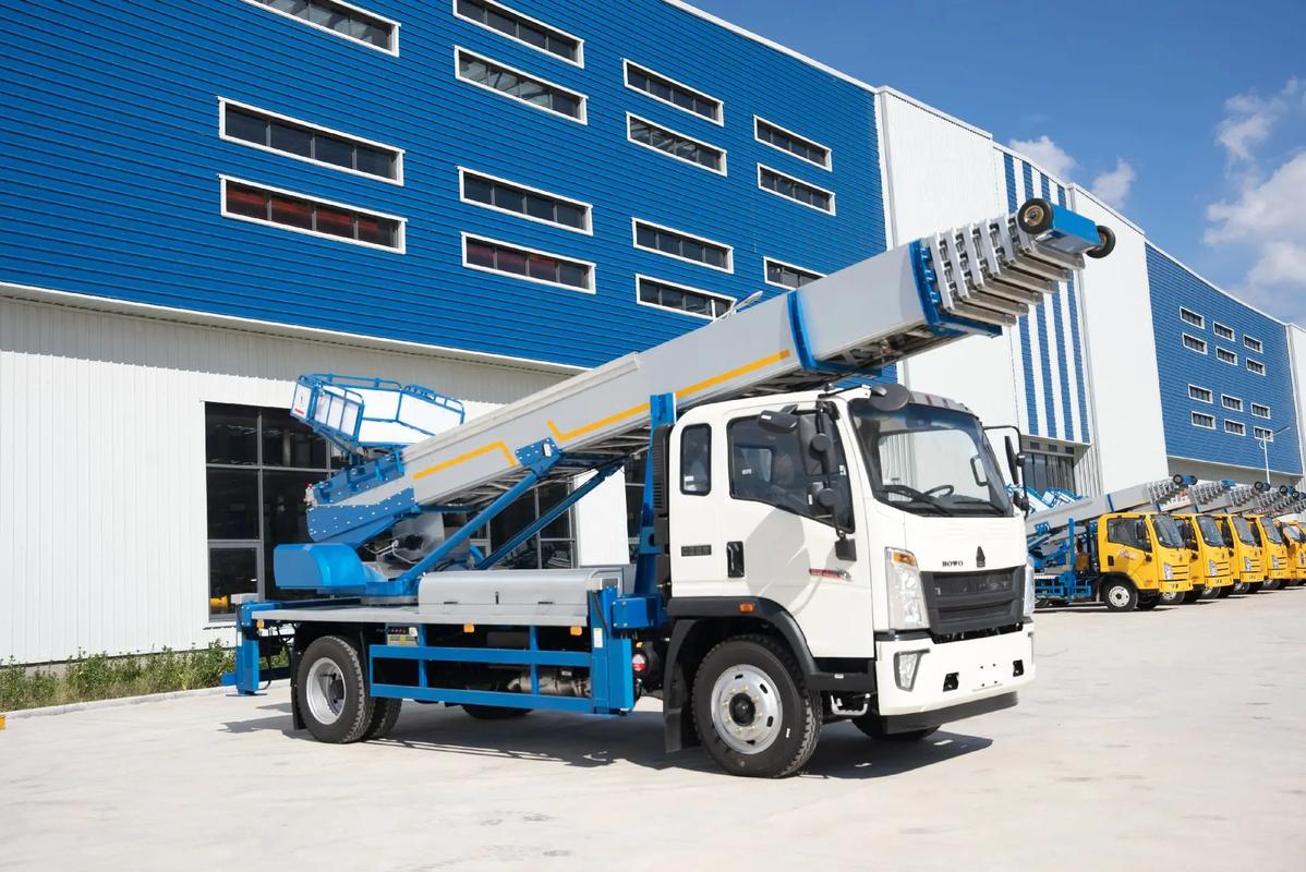 泗水出租云梯车高空作业车 建筑垃圾搬运